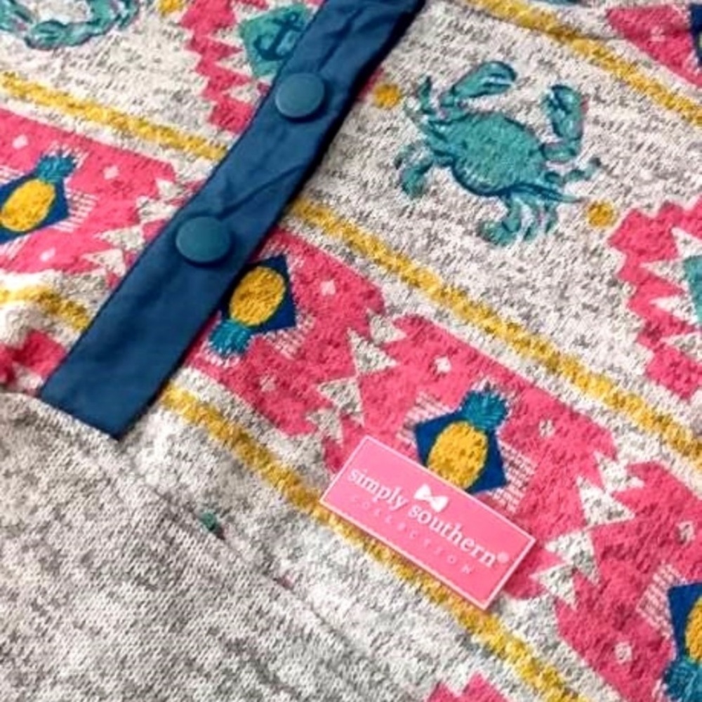 🎀 Simply Southern Knit  Pullover Crab Pineapple - Picture 3 of 5